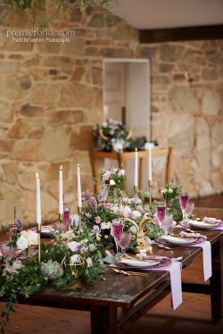 Wedding table pinks and purples